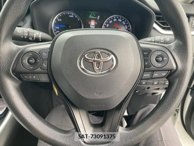 Toyota RAV4 2019-04 7980827-25