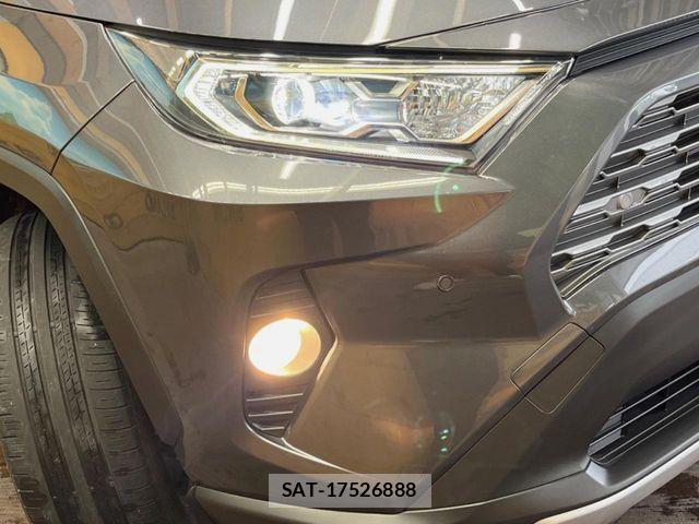 Toyota RAV4 2020-10 8037896-11
