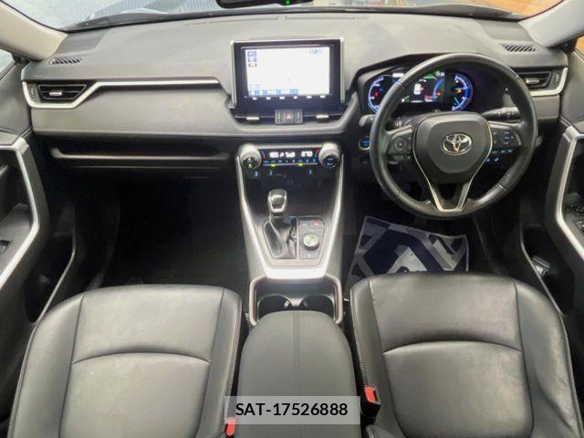 Toyota RAV4 2020-10 8037896-1