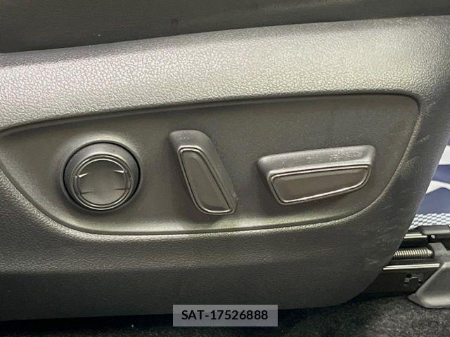 Toyota RAV4 2020-10 8037896-6