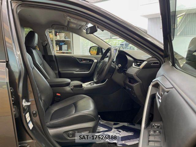 Toyota RAV4 2020-10 8037896-7