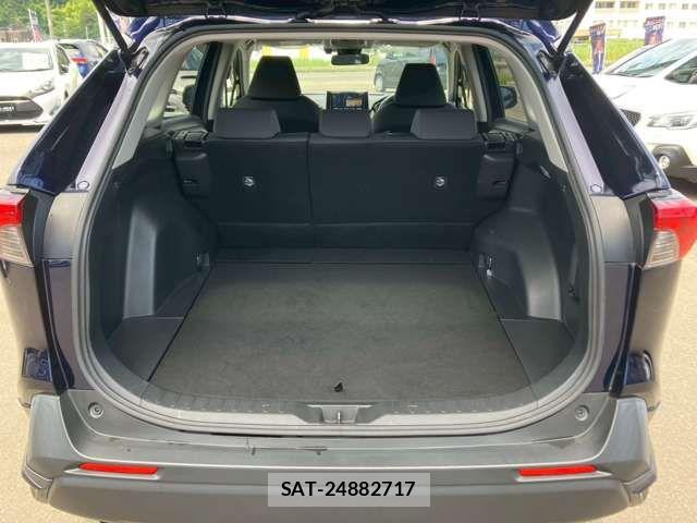 Toyota RAV4 2019-06 8037899-11