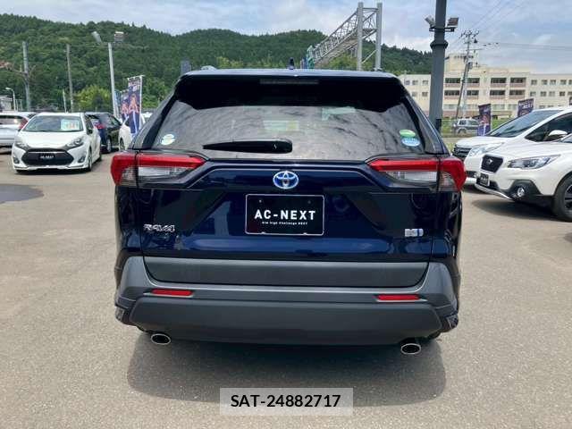 Toyota RAV4 2019-06 8037899-15