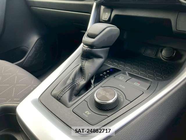 Toyota RAV4 2019-06 8037899-5