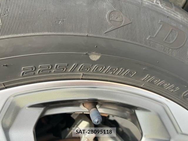 Toyota RAV4 2020-12 8037898-9