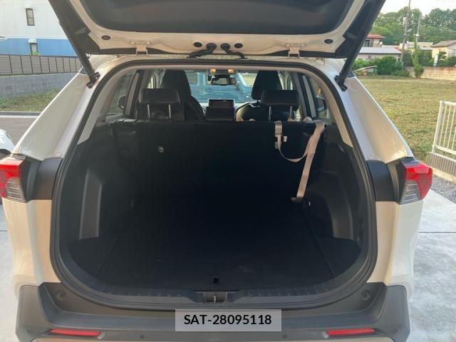 Toyota RAV4 2020-12 8037898-11