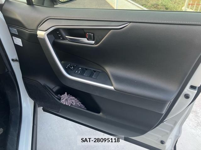 Toyota RAV4 2020-12 8037898-13