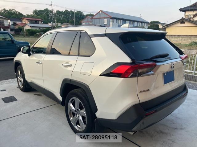 Toyota RAV4 2020-12 8037898-3