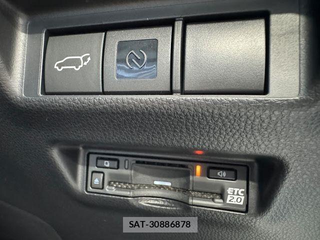 Toyota RAV4 2026-06 8037887-17