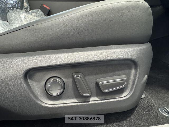 Toyota RAV4 2026-06 8037887-25