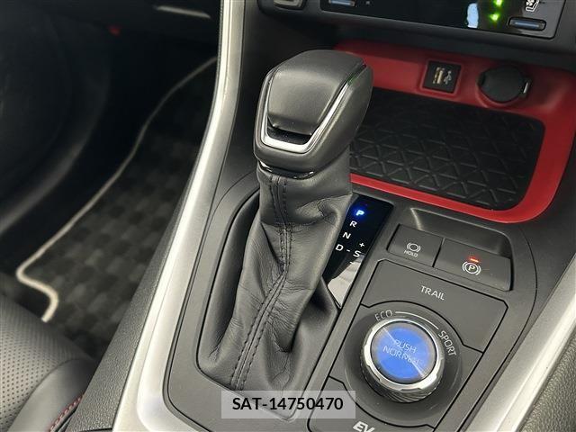 Toyota RAV4 2025-01 8037894-21