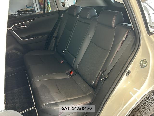 Toyota RAV4 2025-01 8037894-26
