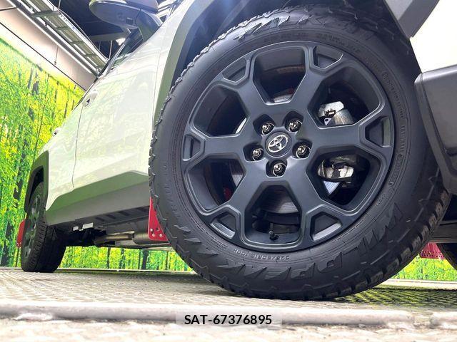 Toyota RAV4 2024-10 8037889-12