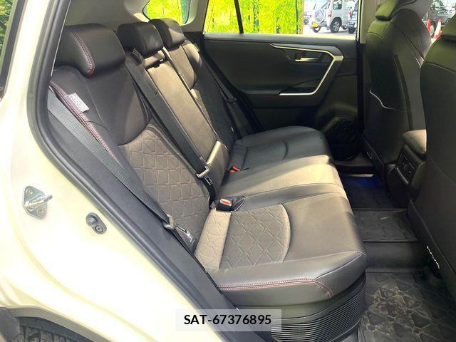 Toyota RAV4 2024-10 8037889-8