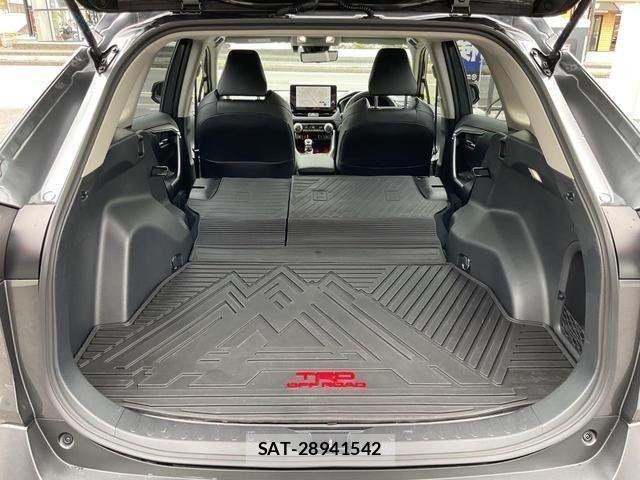 Toyota RAV4 2024-03 8037893-22
