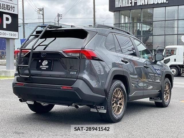Toyota RAV4 2024-03 8037893-2