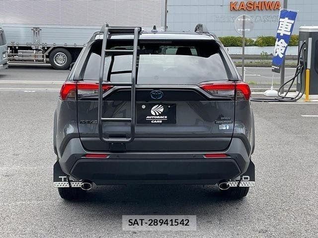 Toyota RAV4 2024-03 8037893-4