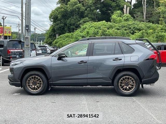 Toyota RAV4 2024-03 8037893-5