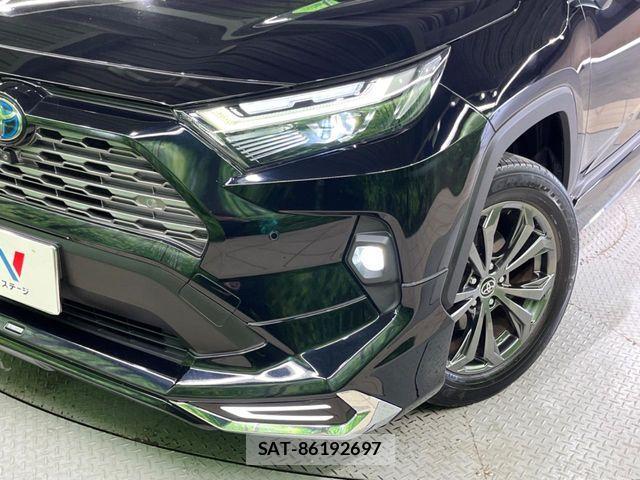 Toyota RAV4 2022-02 8075325-13