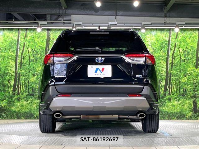 Toyota RAV4 2022-02 8075325-16