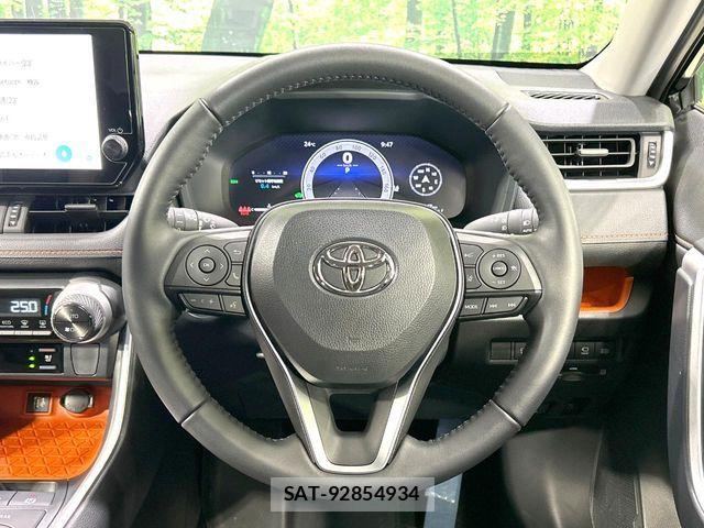 Toyota RAV4 2025-04 8075323-10