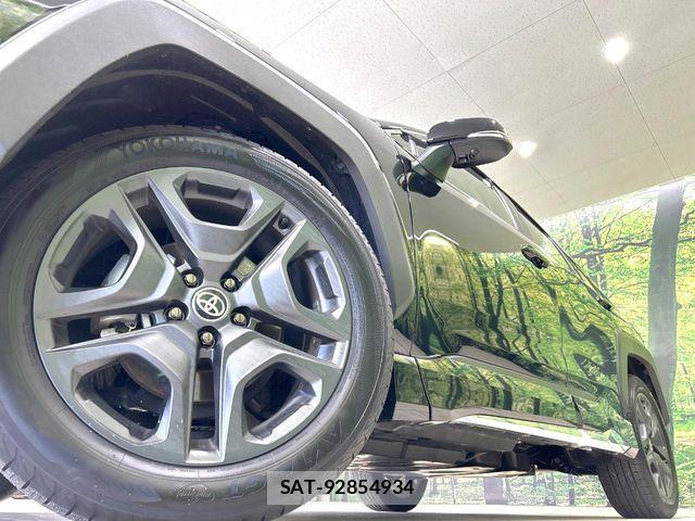 Toyota RAV4 2025-04 8075323-12
