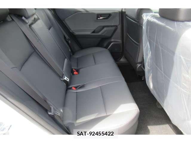 Toyota RAV4 2026-04 8075318-17