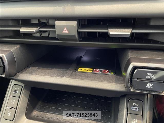 Toyota RAV4 2026-06 8075317-18