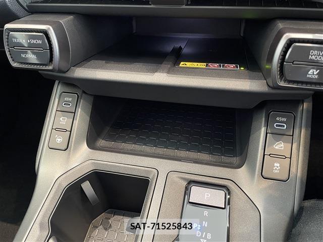 Toyota RAV4 2026-06 8075317-24