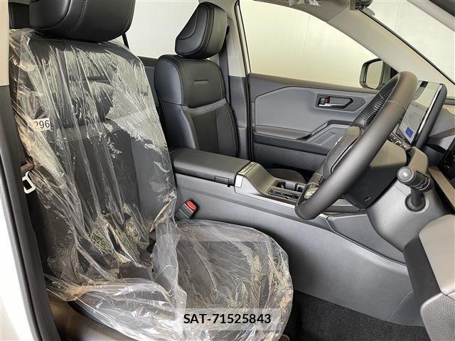 Toyota RAV4 2026-06 8075317-25