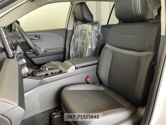 Toyota RAV4 2026-06 8075317-26