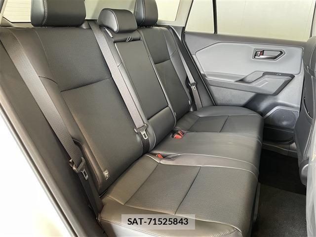 Toyota RAV4 2026-06 8075317-27