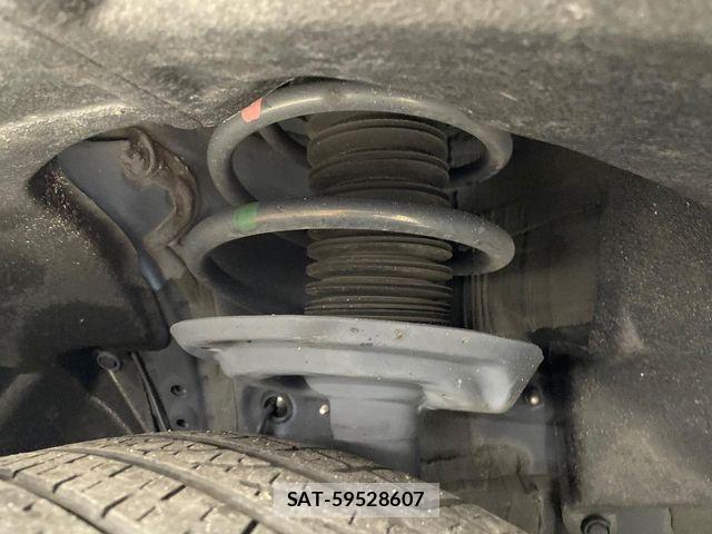 Toyota RAV4 2022-09 8075324-19