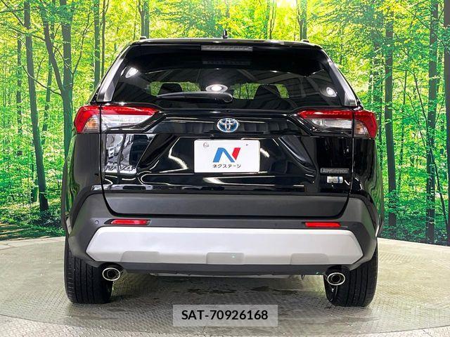 Toyota RAV4 2023-06 8075322-14