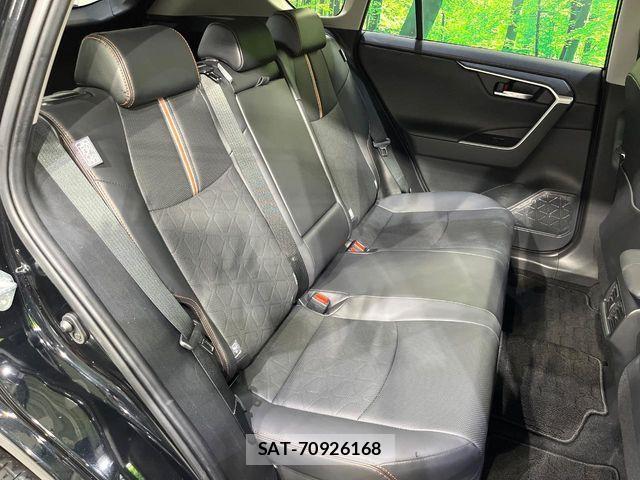 Toyota RAV4 2023-06 8075322-8