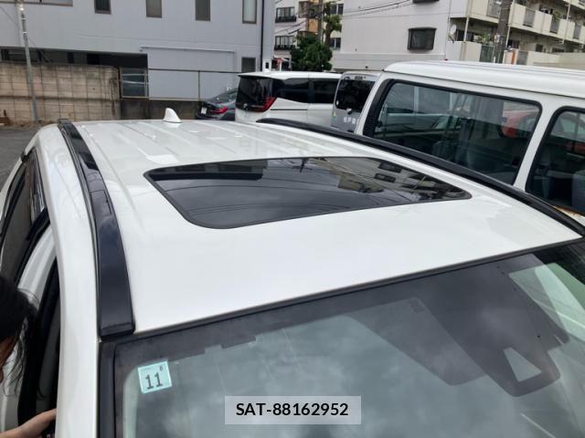 Toyota RAV4 2019-11 8101557-10