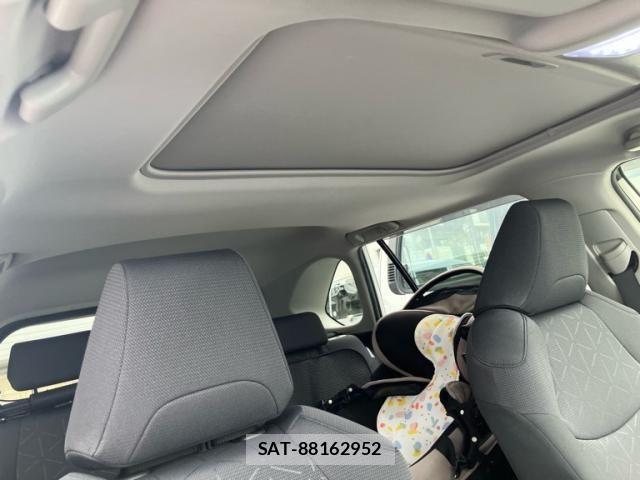 Toyota RAV4 2019-11 8101557-15