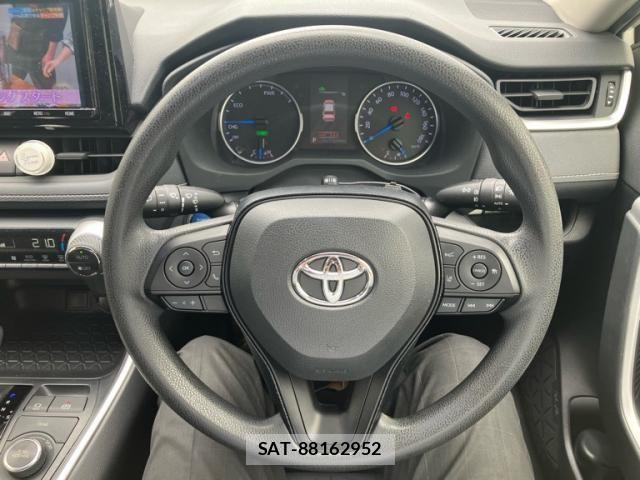 Toyota RAV4 2019-11 8101557-16