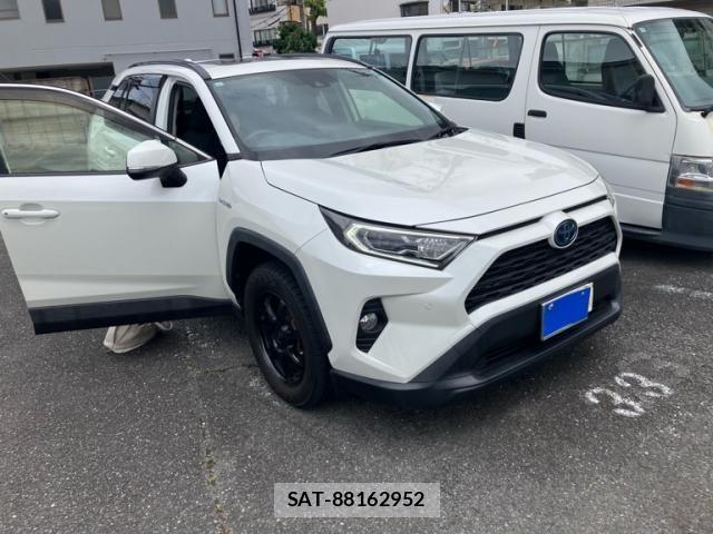 Toyota RAV4 2019-11 8101557-1