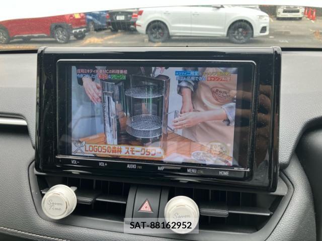 Toyota RAV4 2019-11 8101557-19