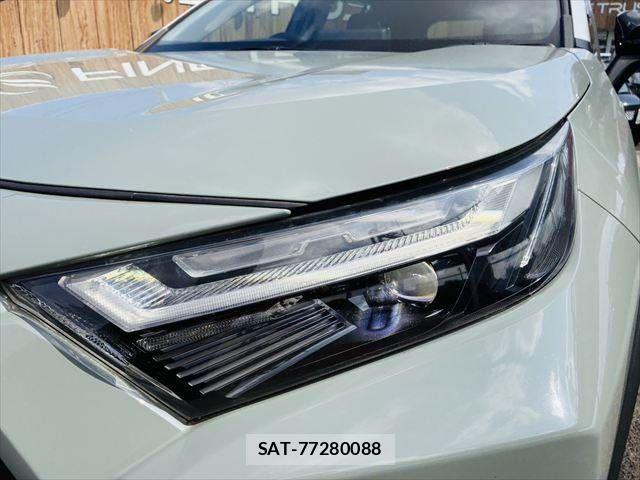 Toyota RAV4 2022-09 8101546-11
