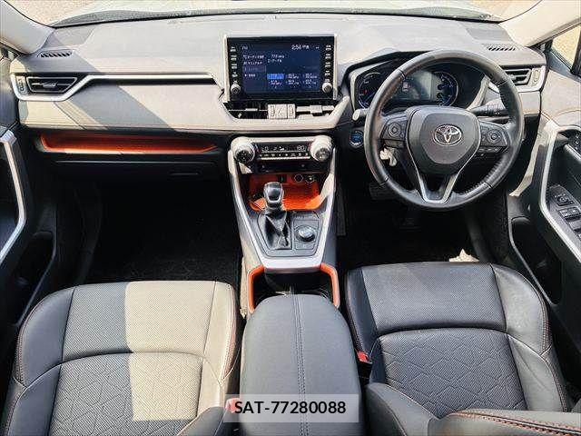 Toyota RAV4 2022-09 8101546-2
