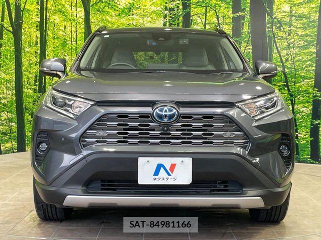 Toyota RAV4 2021-05 8101547-13