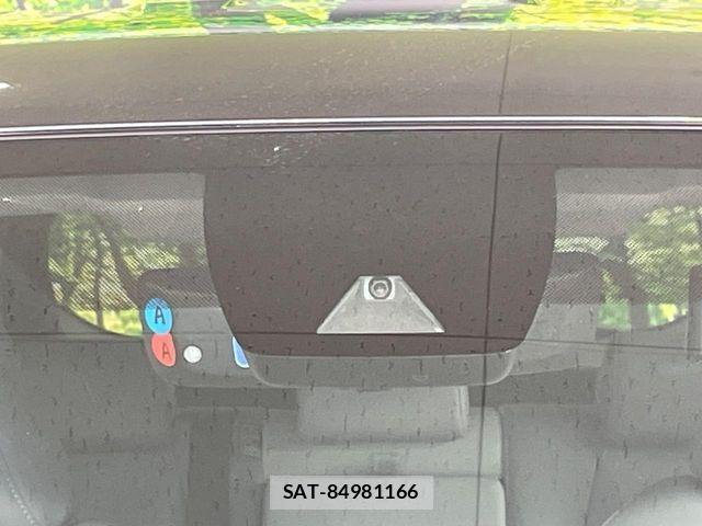 Toyota RAV4 2021-05 8101547-4