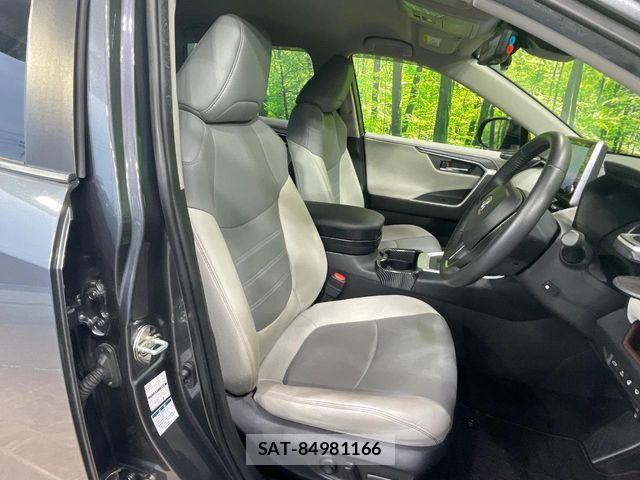 Toyota RAV4 2021-05 8101547-7