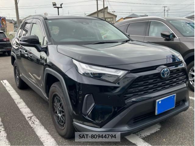 Toyota RAV4 2022-04 8101556-0