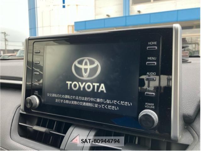 Toyota RAV4 2022-04 8101556-13