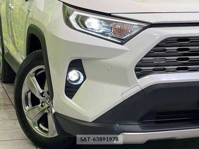 Toyota RAV4 2020-03 8101549-11