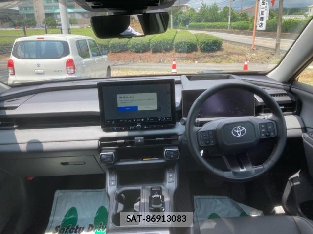 Toyota RAV4 2026-06 8101544-16