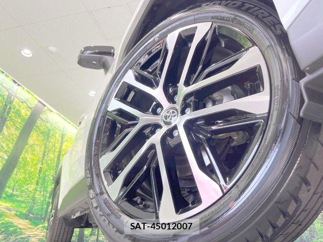 Toyota RAV4 2026-05 8101542-11